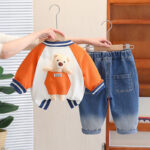 Ensemble garçon veste bicolore orange/blanc + jean – Image 2